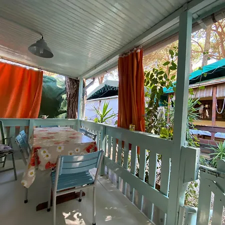 Camping La Quiete Кемпинг